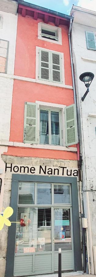 Home Nantua Studio Meubles Ain-Jura Dış mekan fotoğraf